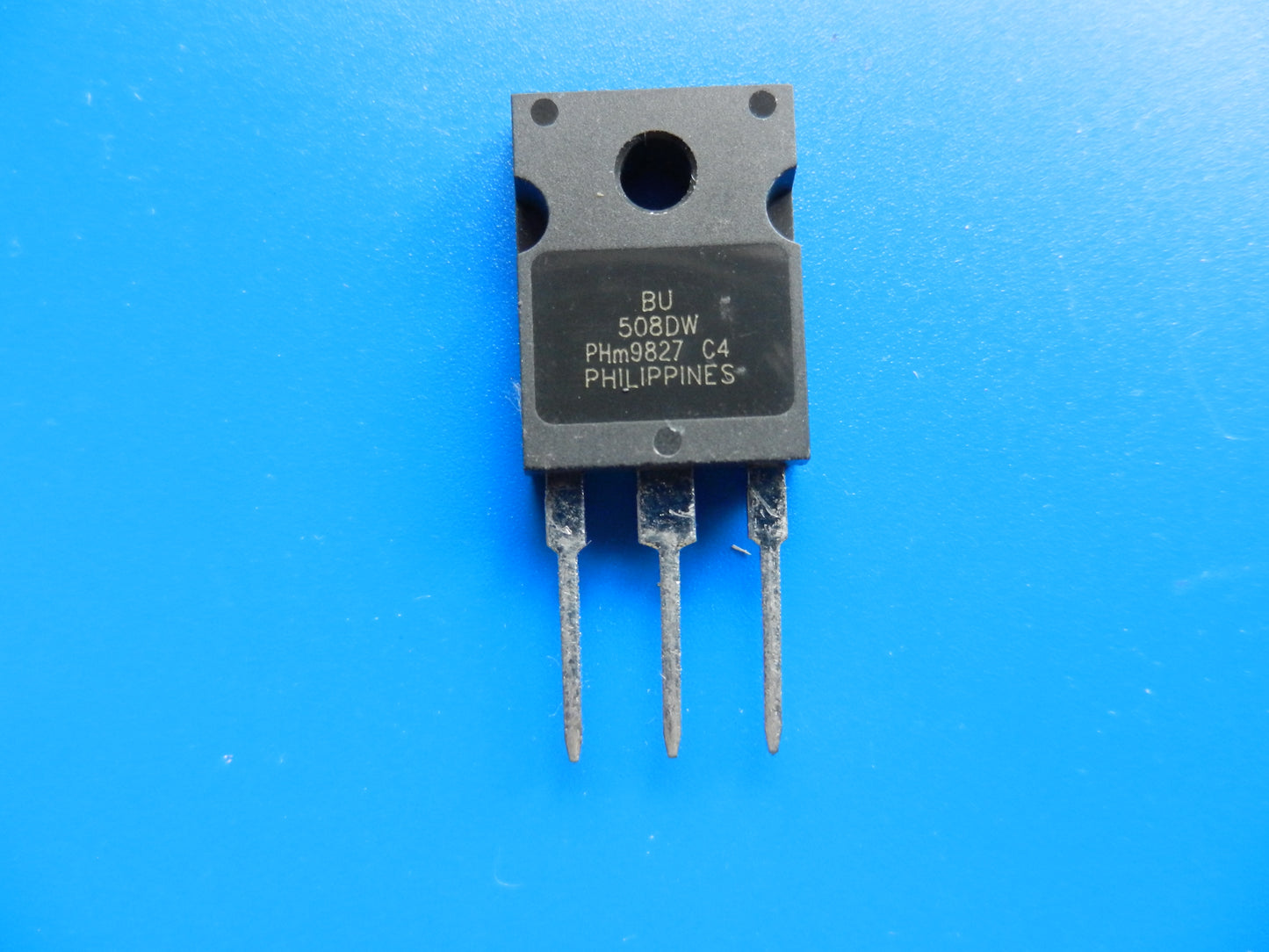 BU508DW BU508D Transistor für TV Geräte und Netzteile von GRUNDIG