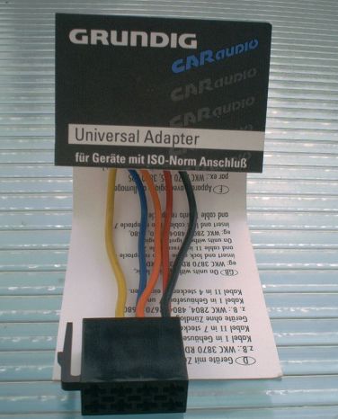 Universal 12V Adapter mit ISO-Norm Anschluß von GRUNDIG