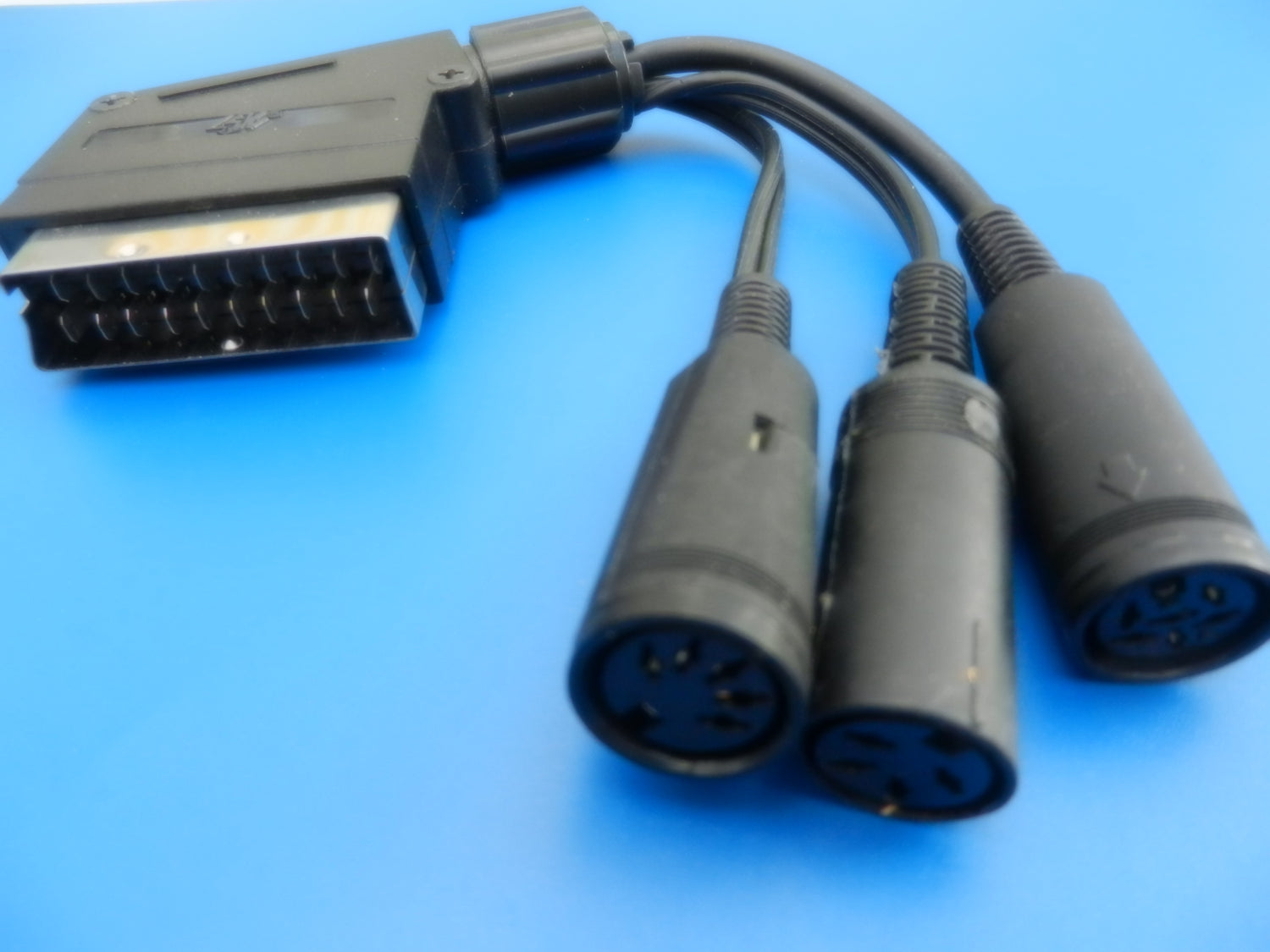 Video Adapter Skart - Din 6pol. Stecker, 4 pol. und 5 pol.  Kupplung