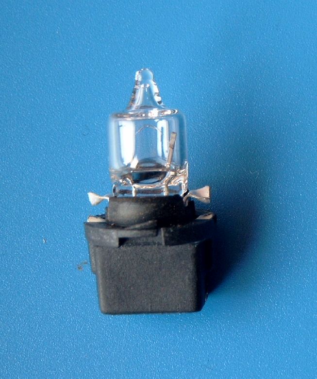 V8400, V8300 Halogen Lampe 12V 3 Watt  für die GRUNDIG 8000er Fine Arts Serie